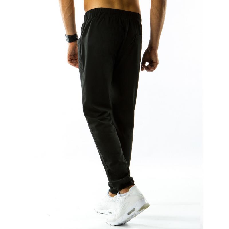 Férfi melegítő nadrág bő fekete | manCLOTHES.hu Férfi melegítő nadrág bő szürke | manCLOTHES.hu